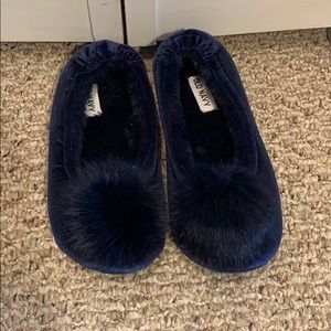 Adorable Old Navy Slippers!